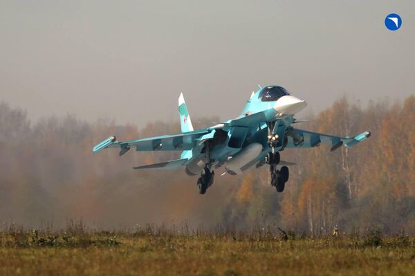 Las Fuerzas Aeroespaciales rusas reciben un nuevo lote de avanzados bombarderos Su-34 Las Fuerzas Aeroespaciales rusas reciben un nuevo lote de avanzados bombarderos Su-34 - Sputnik Mundo