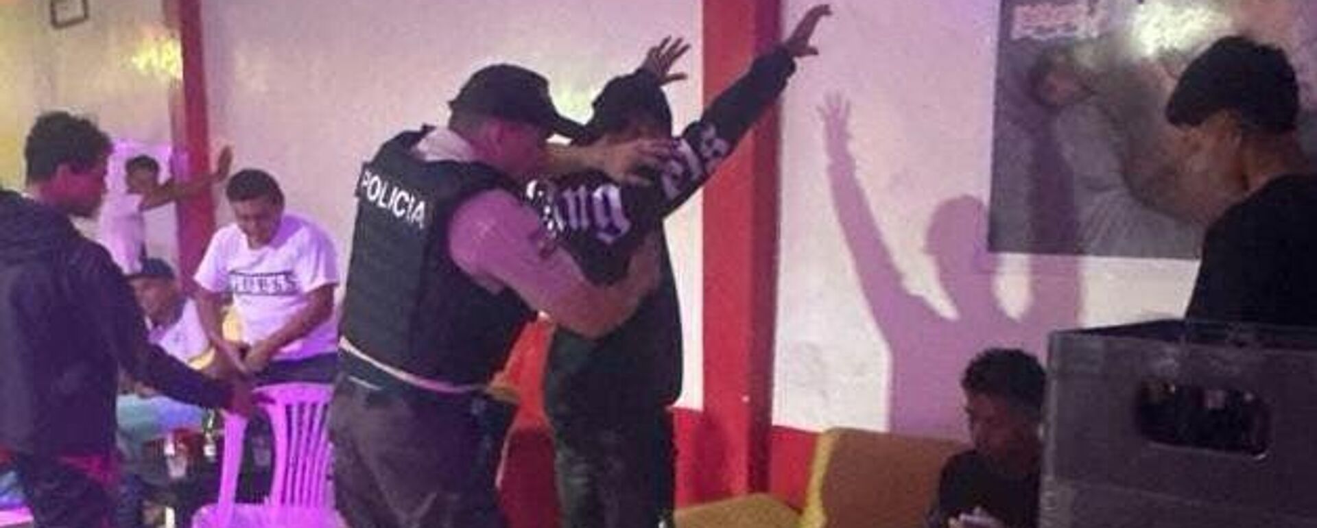 ¿Qué implica la restricción del derecho a la libertad de reunión que decretó Noboa? - Sputnik Mundo, 1920, 07.10.2025