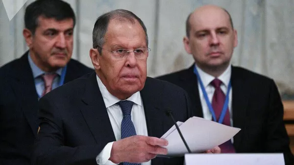 El despliegue de infraestructura militar de terceros países en Afganistán es inaceptable, subraya el canciller ruso - Sputnik Mundo
