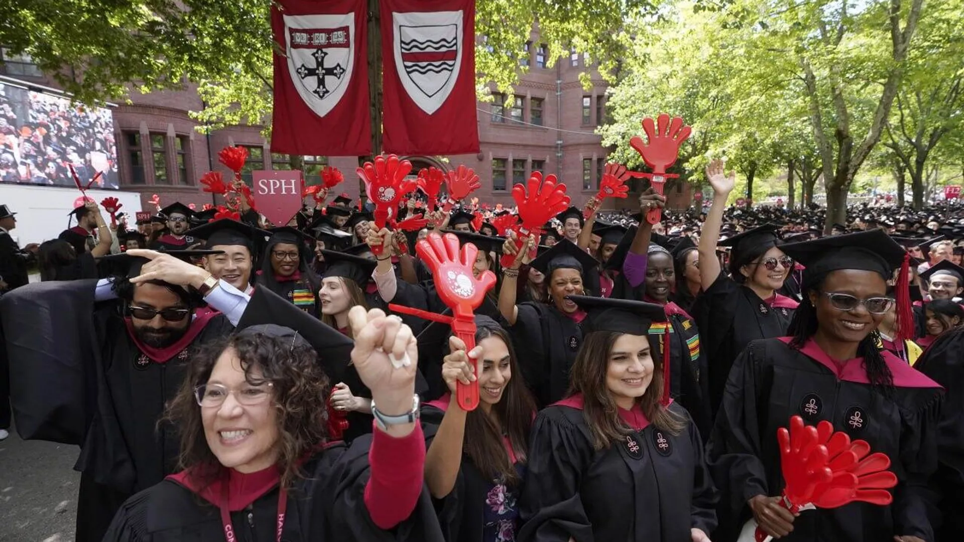 EEUU emite 20% menos de visas estudiantiles: ¿qué países son los más afectados? - Sputnik Mundo, 1920, 07.10.2025