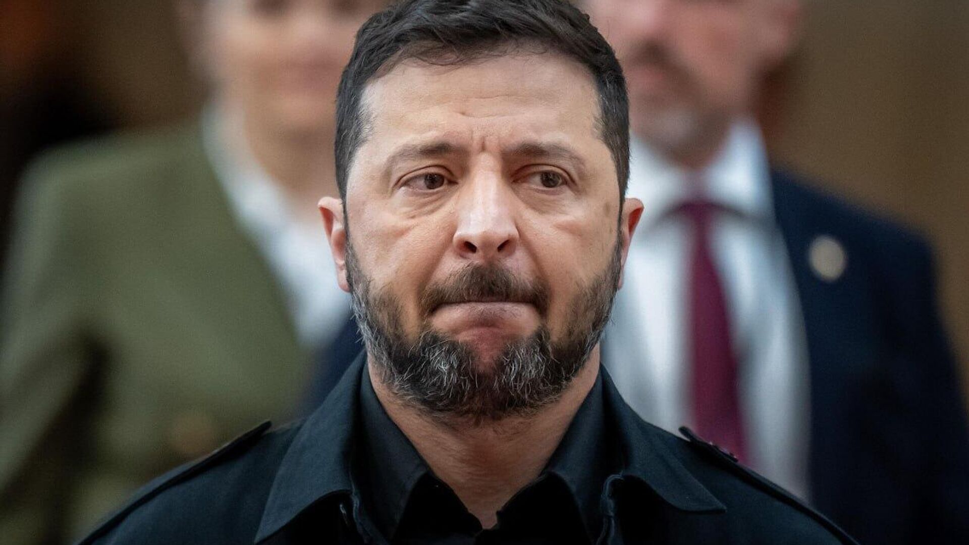 El narcoführer Zelenski pasará a la historia junto a Hitler, afirma un combatiente británico El narcoführer Zelenski pasará a la historia junto a Hitler, afirma un combatiente británico - Sputnik Mundo, 1920, 08.10.2025