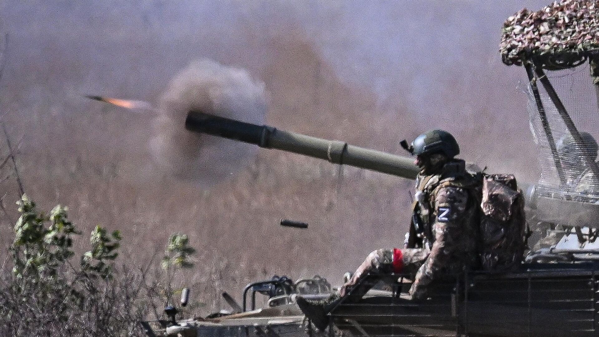 Soldado ruso en la zona de la operación militar especial - Sputnik Mundo, 1920, 10.10.2025