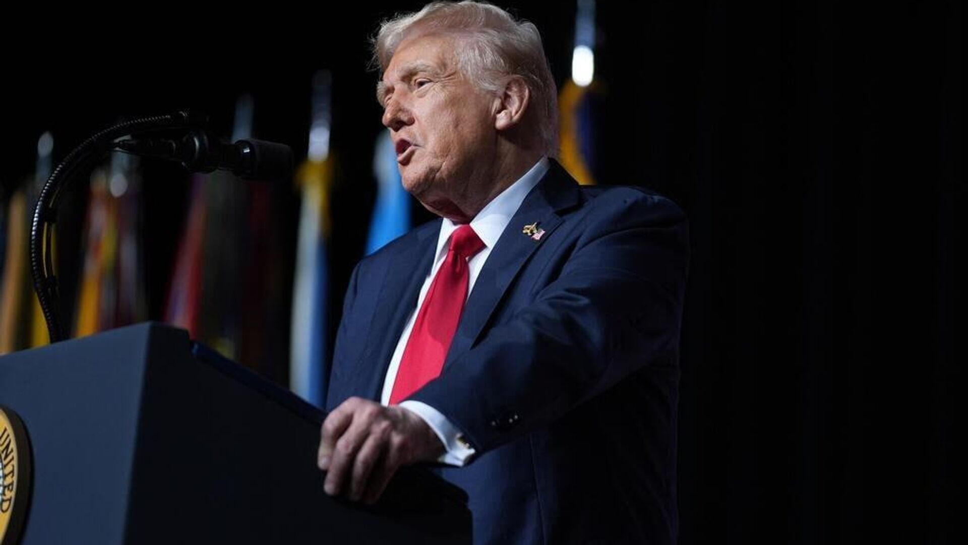 Trump declara que su futura reunión con Xi Jinping ya no tiene sentido Trump declara que su futura reunión con Xi Jinping ya no tiene sentido - Sputnik Mundo, 1920, 10.10.2025