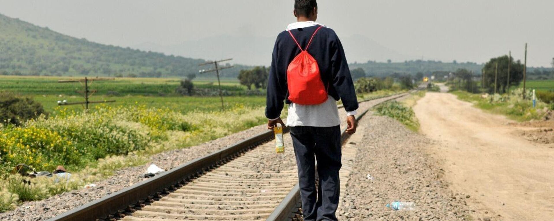 Flujo migratorio irregular hacia EEUU disminuye 85% en lo que va del año, según autoridades - Sputnik Mundo, 1920, 10.10.2025