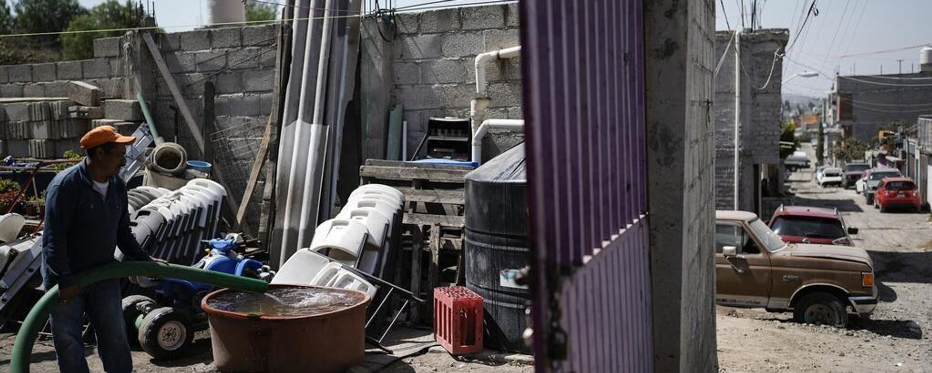 Sheinbaum presenta iniciativa para castigar el robo de agua en México - Sputnik Mundo, 1920, 11.10.2025