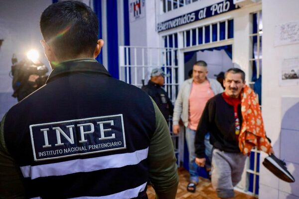 El recién asumido José Jerí lidera un operativo contra el crimen organizado en sus primeras acciones como presidente de Perú - Sputnik Mundo