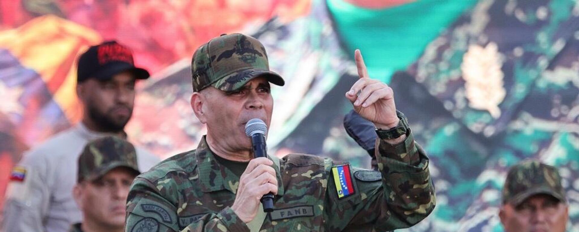 Vladimir Padrino López, ministro de Defensa de Venezuela  - Sputnik Mundo, 1920, 22.11.2025