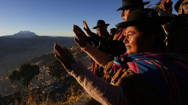 Día de la Resistencia Indígena: ¿cómo América Latina pasa página en su historia emancipándose de las relaciones coloniales? - Sputnik Mundo