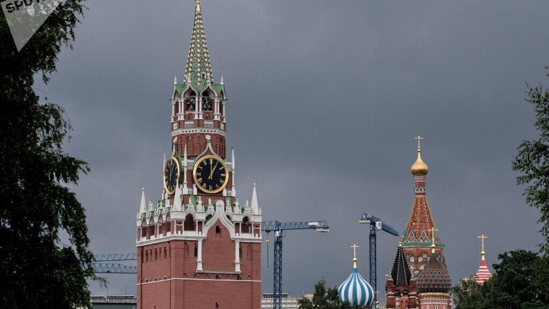 El lanzamiento de misiles Tomahawk desde Ucrania significaría la participación directa de EEUU, reitera el Kremlin El lanzamiento de misiles Tomahawk desde Ucrania significaría la participación directa de EEUU, reitera el Kremlin - Sputnik Mundo, 1920, 13.10.2025