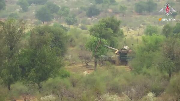 🪖Las maniobras conjuntas ruso-indias Indra-2025 entran en su fase principal - Sputnik Mundo