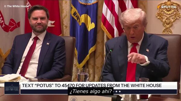 Milei entrega a Trump una carta de los familiares de los rehenes argentinos liberados - Sputnik Mundo