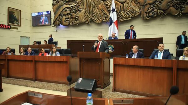 🪙 Salarios mensuales de diputados suplentes en Panamá quebrantan la ley 🪙 Salarios mensuales de diputados suplentes en Panamá quebrantan la ley - Sputnik Mundo