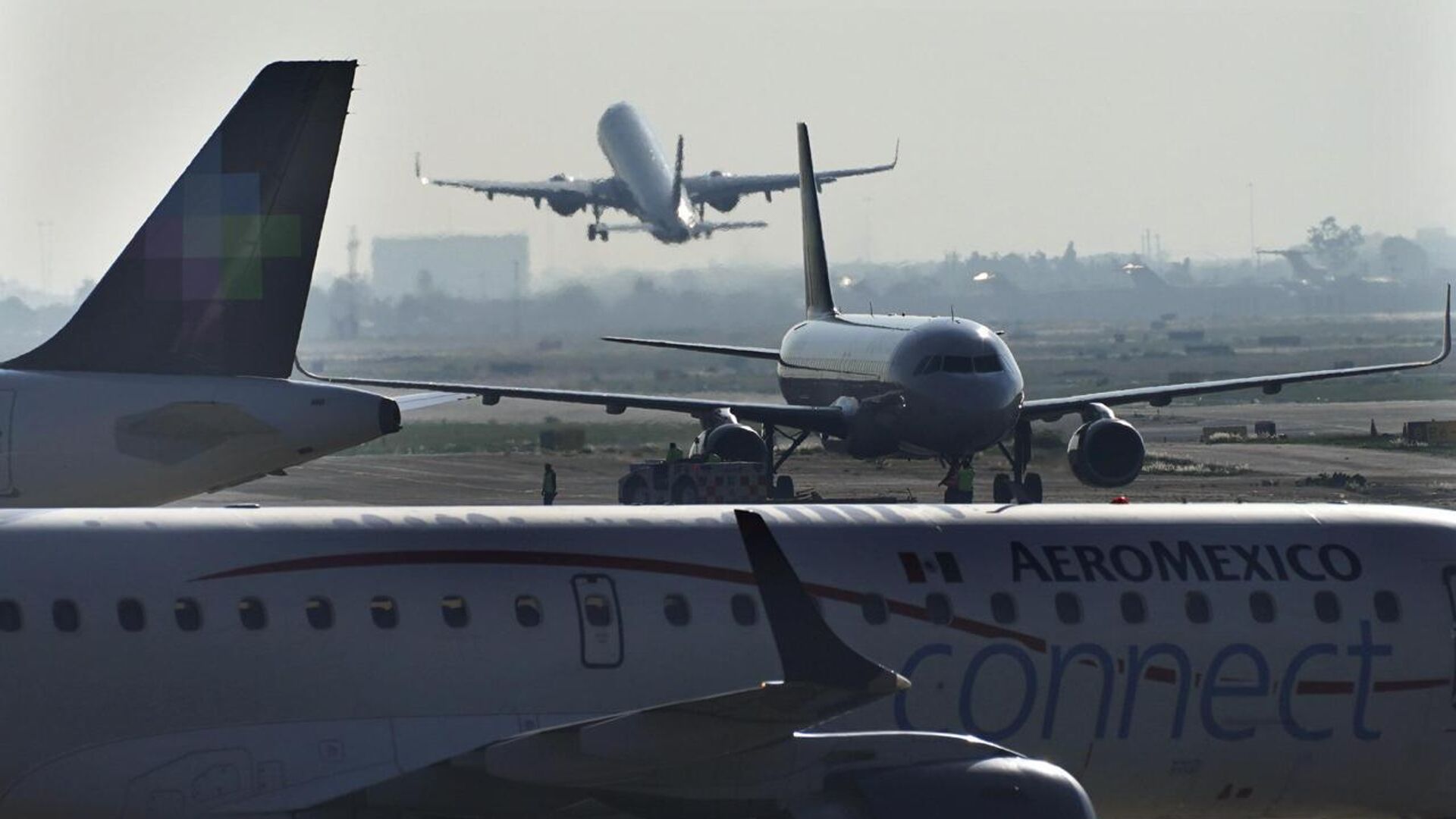 ¿Por qué tener menos controladores aéreos en México es un riesgo de seguridad en esa industria? ¿Por qué tener menos controladores aéreos en México es un riesgo de seguridad en esa industria? - Sputnik Mundo, 1920, 16.10.2025