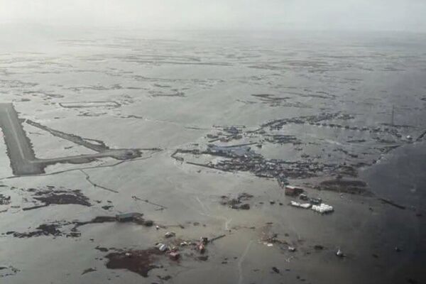 Un tifón obliga a evacuaciones masivas en comunidades indígenas de Alaska Un tifón obliga a evacuaciones masivas en comunidades indígenas de Alaska - Sputnik Mundo