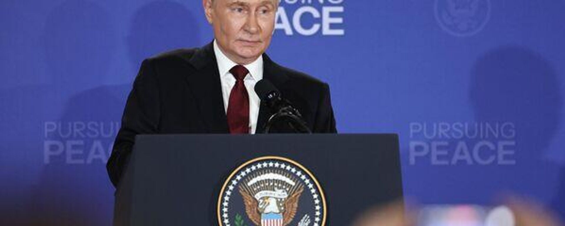 El fin del conflicto ucraniano se basaría en el respeto a la seguridad estratégica de Rusia, afirma analista - Sputnik Mundo, 1920, 17.10.2025