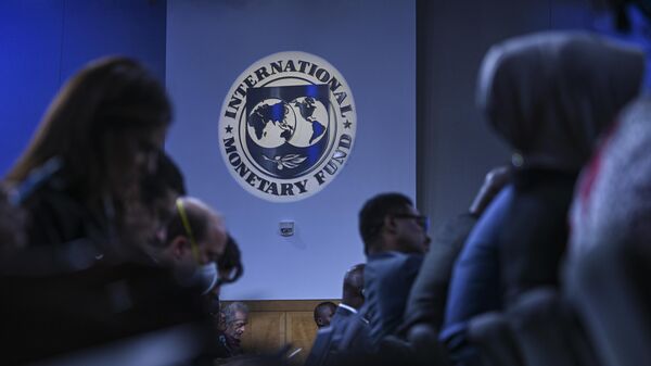 El logotipo del Fondo Monetario Internacional (FMI) en Washington D.C., Estados Unidos  - Sputnik Mundo