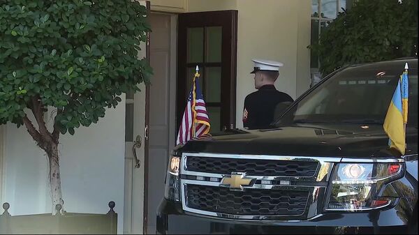 Volodímir Zelenski deja la Casa Blanca tras reunión con Trump - Sputnik Mundo