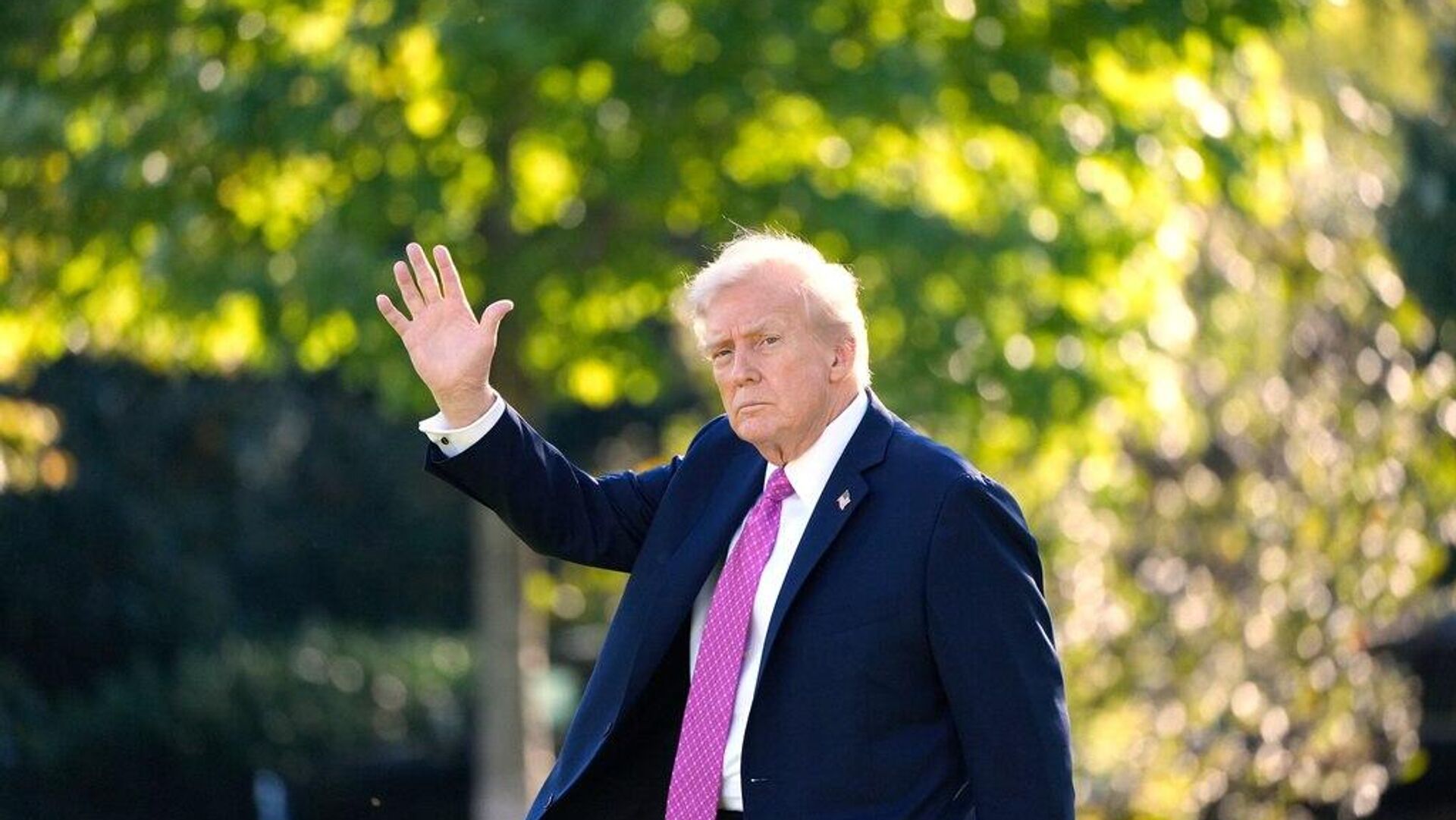 Trump culpa a las políticas migratorias demócratas por el cierre del Gobierno de EEUU Trump culpa a las políticas migratorias demócratas por el cierre del Gobierno de EEUU - Sputnik Mundo, 1920, 18.10.2025