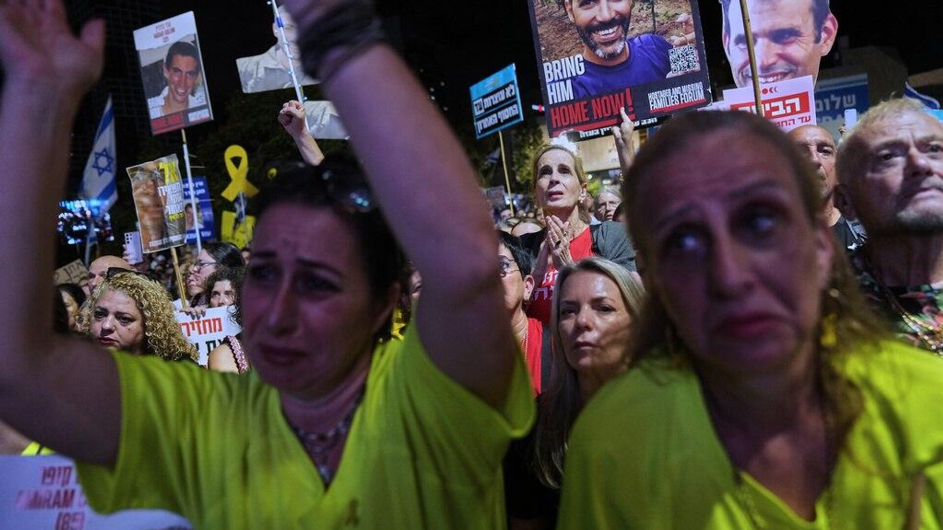 Hamás entrega los cuerpos de dos rehenes más a Israel Hamás entrega los cuerpos de dos rehenes más a Israel - Sputnik Mundo, 1920, 19.10.2025