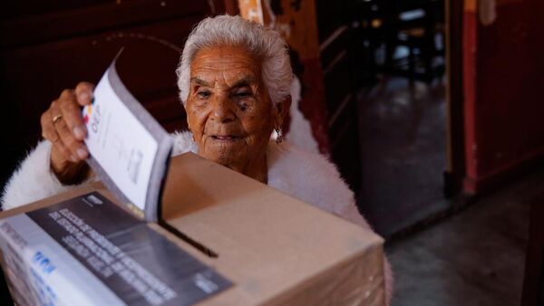 Las elecciones presidenciales de Bolivia, el 19 de octubre de 2025 - Sputnik Mundo