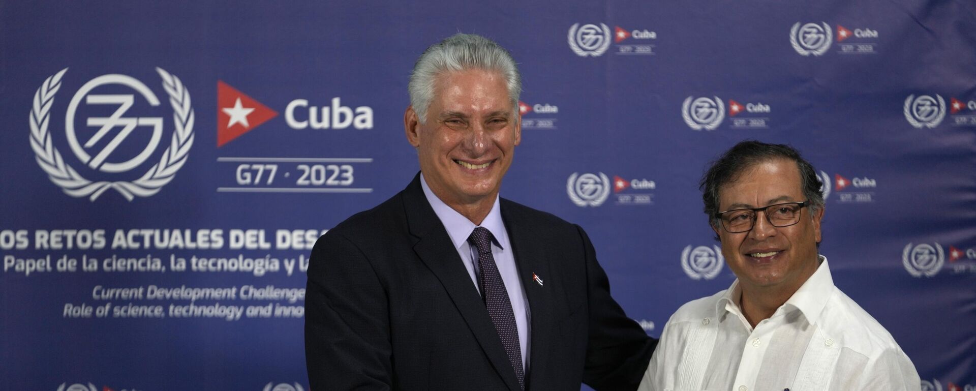 Miguel Díaz-Canel y Gustavo Petro, presidentes de Cuba y Colombia, respectivamente - Sputnik Mundo, 1920, 20.10.2025