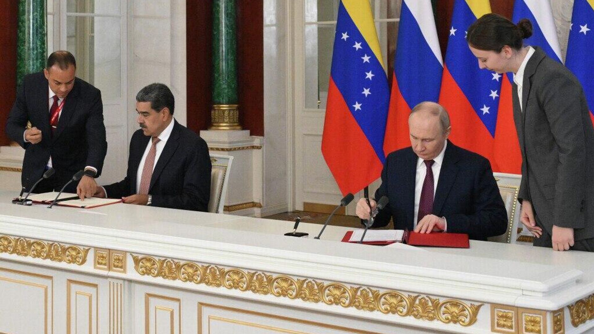 La Duma rusa ratifica el Tratado de Asociación Estratégica entre Rusia y Venezuela La Duma rusa ratifica el Tratado de Asociación Estratégica entre Rusia y Venezuela - Sputnik Mundo, 1920, 21.10.2025