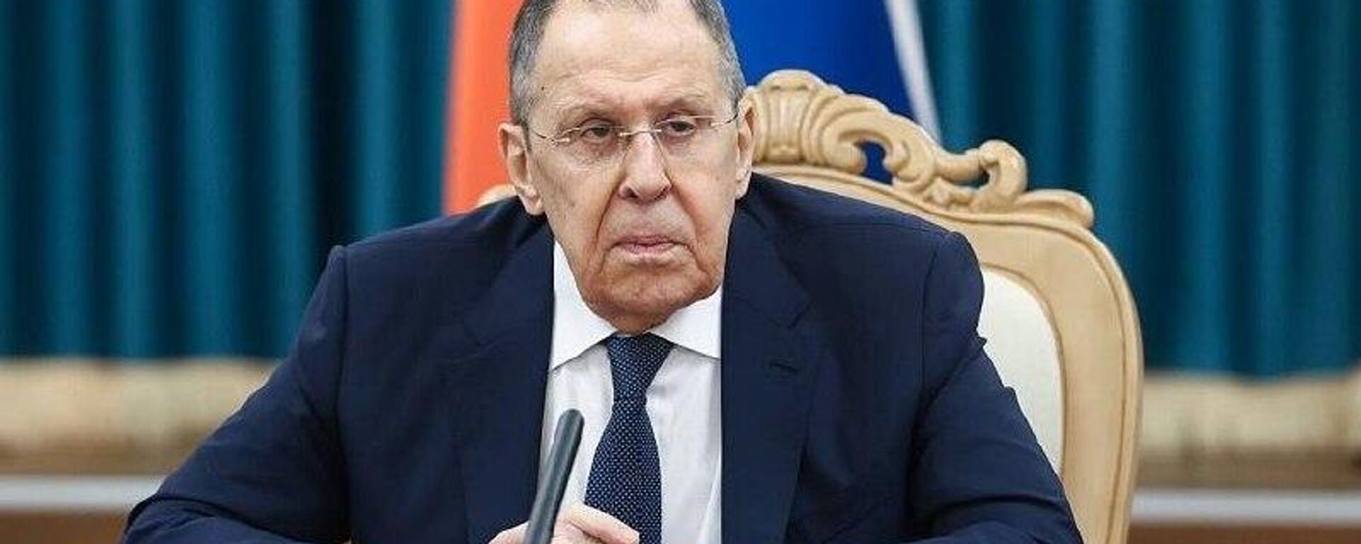 La idea de frenar en seco el conflicto en Ucrania significa olvidar las causas fundamentales de la crisis, señala Lavrov - Sputnik Mundo, 1920, 21.10.2025