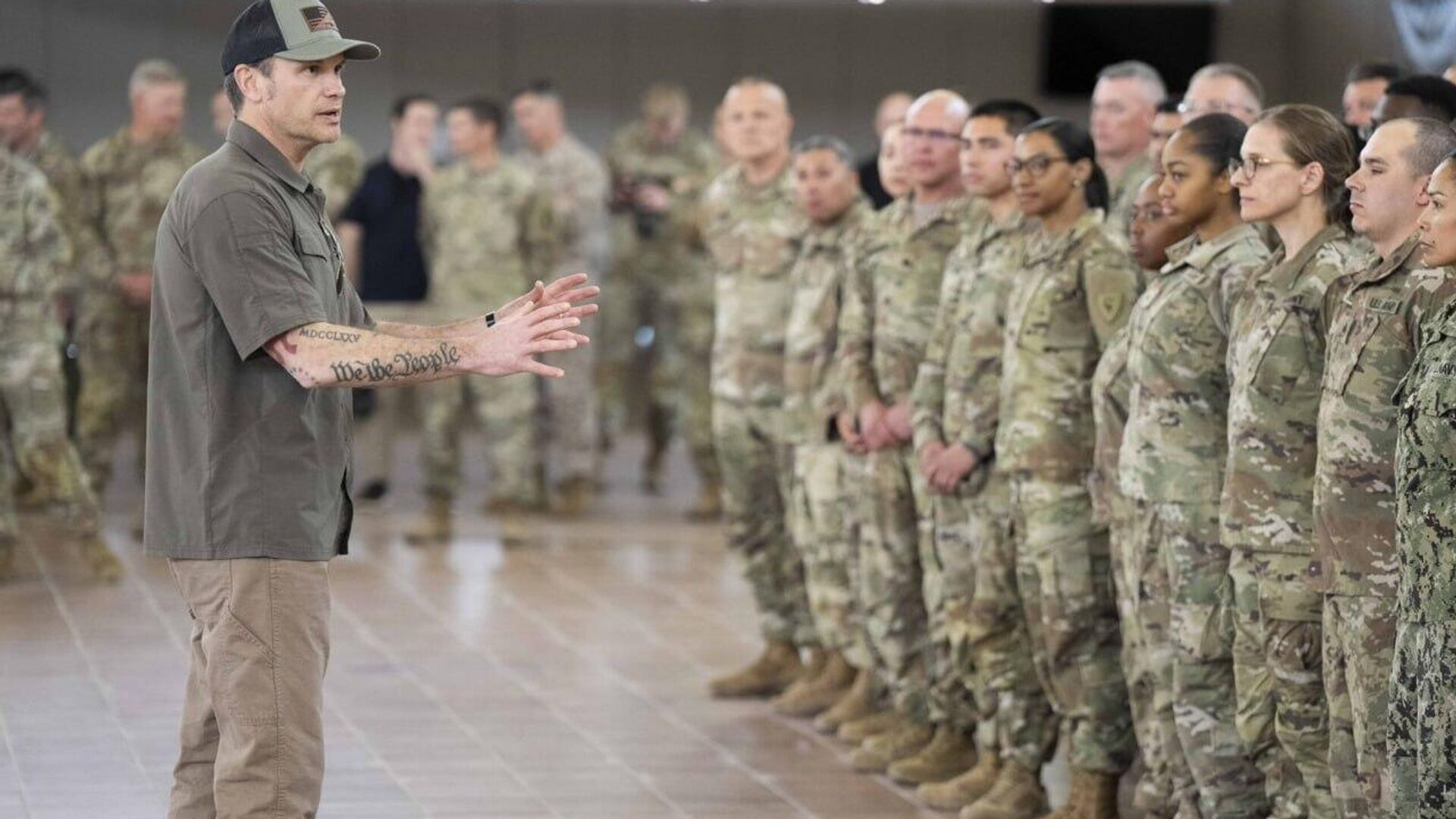 Reportan que altos mandos militares de EEUU estarían inconformes con el desempeño de Hegseth Reportan que altos mandos militares de EEUU estarían inconformes con el desempeño de Hegseth - Sputnik Mundo, 1920, 22.10.2025