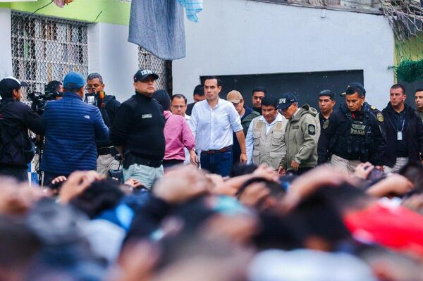La ofensiva contra la criminalidad: el presidente peruano supervisa el operativo tras declarar el estado de emergencia en Lima y Callao La ofensiva contra la criminalidad: el presidente peruano supervisa el operativo tras declarar el estado de emergencia en Lima y Callao - Sputnik Mundo