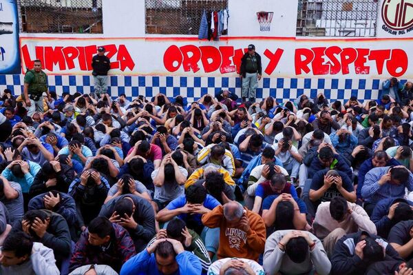 La ofensiva contra la criminalidad: el presidente peruano supervisa el operativo tras declarar el estado de emergencia en Lima y Callao La ofensiva contra la criminalidad: el presidente peruano supervisa el operativo tras declarar el estado de emergencia en Lima y Callao - Sputnik Mundo