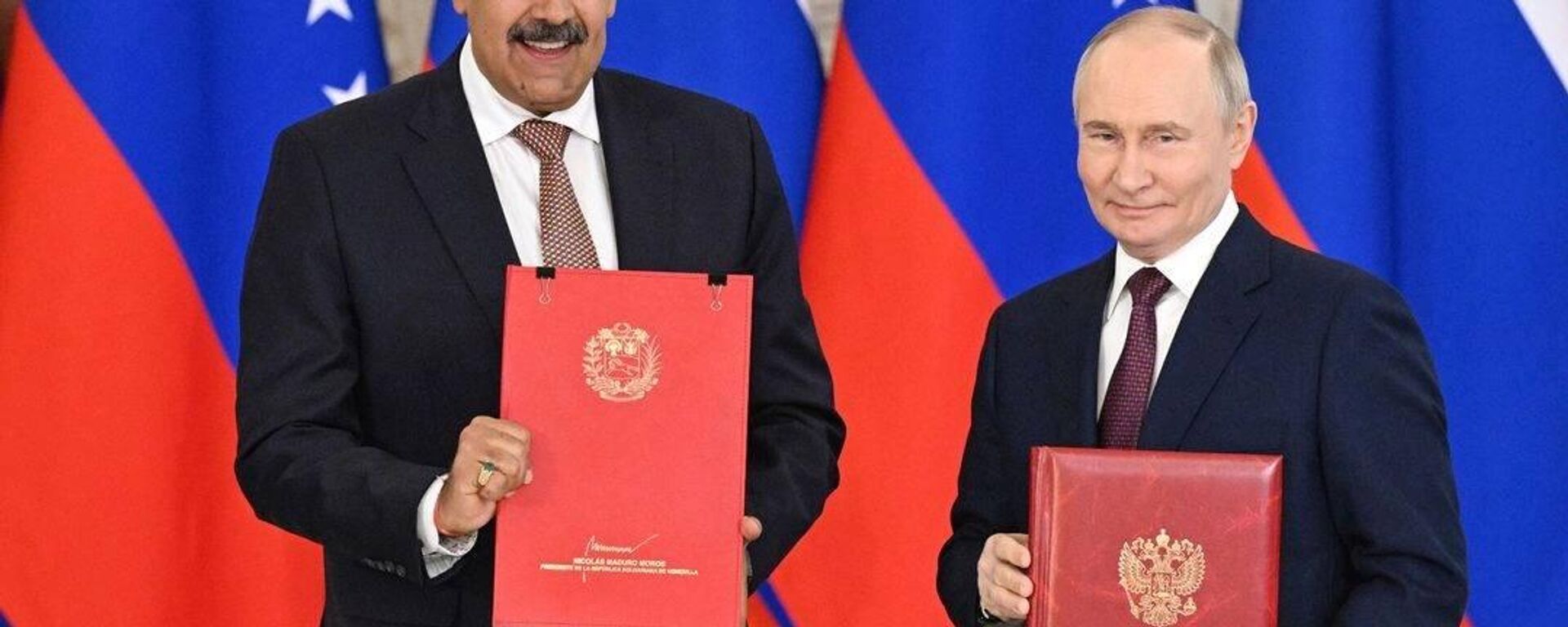 El tratado de cooperación con Rusia fortalece la postura de Venezuela en la escena internacional, señala el canciller venezolano - Sputnik Mundo, 1920, 22.10.2025