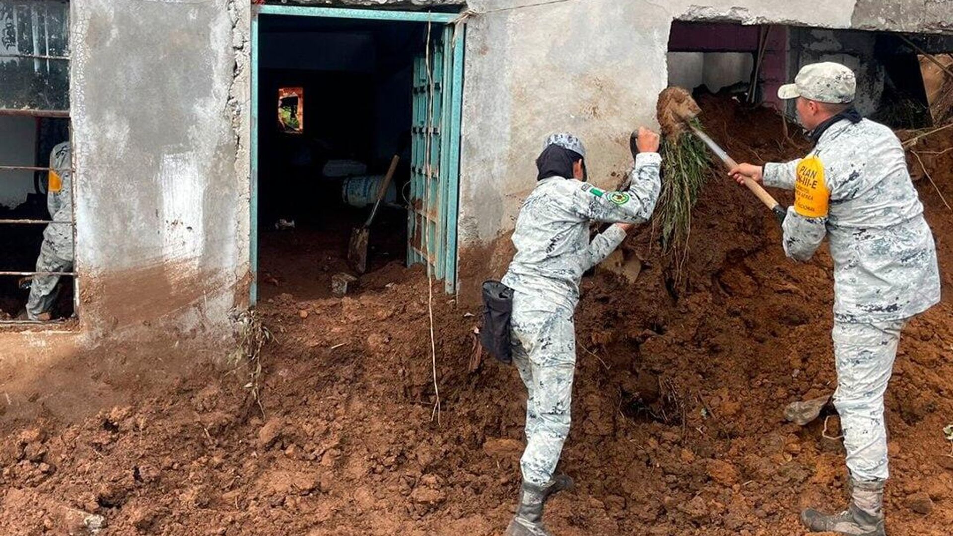 Suman 78 fallecidos a causa de las intensas lluvias que se registraron en México Suman 78 fallecidos a causa de las intensas lluvias que se registraron en México - Sputnik Mundo, 1920, 22.10.2025