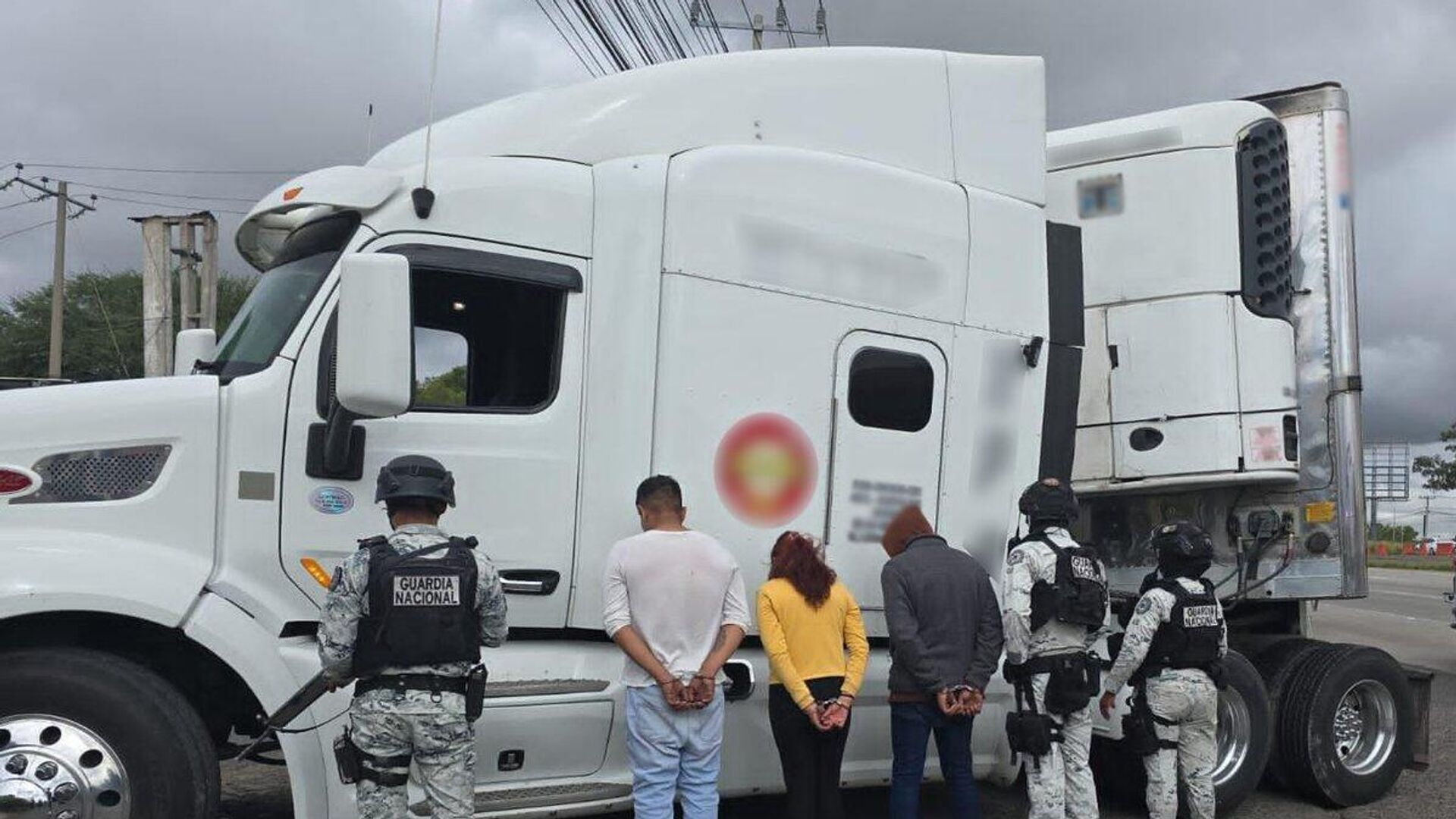 El arresto de mujeres por delitos vinculados al narcotráfico en México creció un 124% en 12 años El arresto de mujeres por delitos vinculados al narcotráfico en México creció un 124% en 12 años - Sputnik Mundo, 1920, 23.10.2025