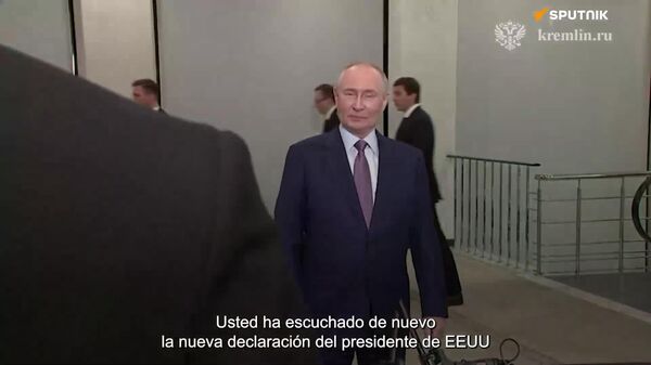 El suministro de Tomahawks a Kiev y la reunión con Trump en Budapest centran el discurso de Putin - Sputnik Mundo