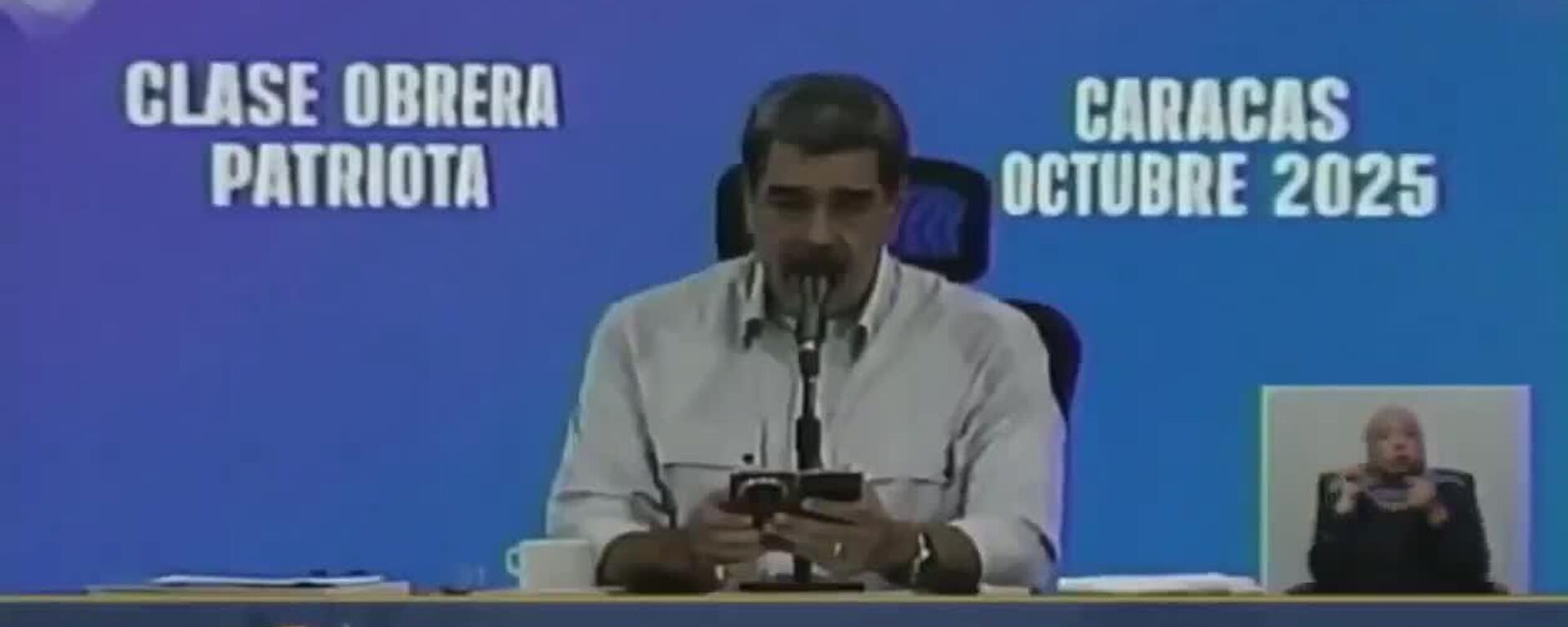 No crazy war - Sputnik Mundo, 1920, 24.10.2025