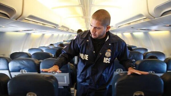 Al menos 10 mexicanos han fallecido bajo custodia del ICE o en operativos migratorios - Sputnik Mundo