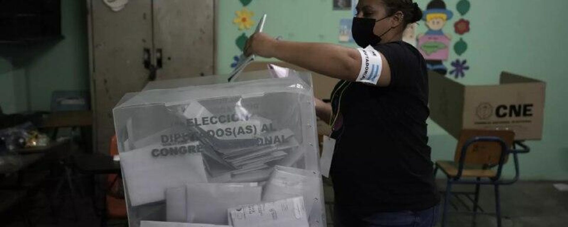 Sigue la tensión y la disputa: así luce el terreno entre el oficialismo y la oposición rumbo a las elecciones generales en Honduras - Sputnik Mundo, 1920, 25.10.2025