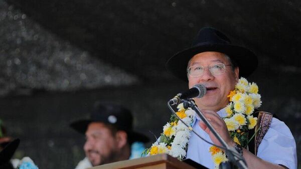 Luis Arce reacciona a la suspensión de Bolivia del ALBA-TCP tras victoria de Rodrigo Paz - Sputnik Mundo