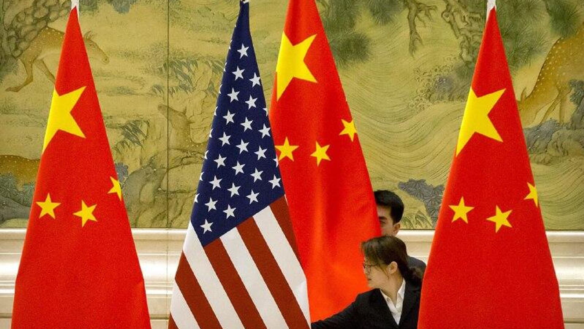 EEUU anuncia avances y un posible retraso de los aranceles contra China antes de la cumbre entre Trump y Xi EEUU anuncia avances y un posible retraso de los aranceles contra China antes de la cumbre entre Trump y Xi - Sputnik Mundo, 1920, 26.10.2025