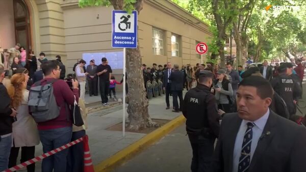 Así transcurren las elecciones legislativas nacionales en Argentina - Sputnik Mundo