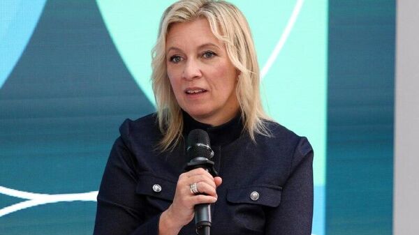 Occidente banaliza deliberadamente el mal para impedir que el mundo conozca la verdad, declara Zajárova - Sputnik Mundo