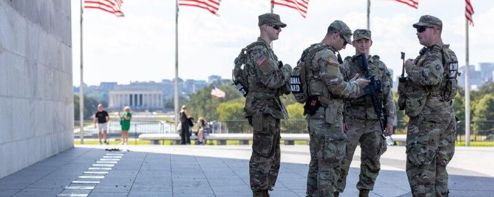 🪖 Militares de EEUU no podrán recibir su pago en noviembre por el cierre del Gobierno, advierte el secretario del Tesoro - Sputnik Mundo, 1920, 26.10.2025