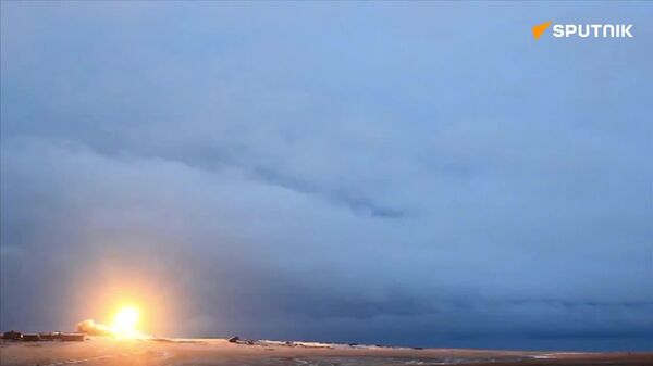 Nadie más en el mundo tiene algo así: ¿Qué se sabe del misil más poderoso del mundo, el Burevestnik? - Sputnik Mundo