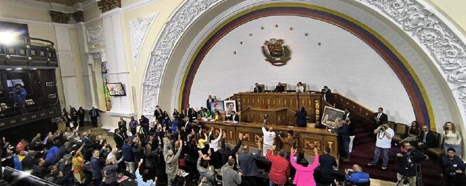 Asamblea Nacional de Venezuela declara como 'persona non grata' a la primera ministra de Trinidad y Tobago - Sputnik Mundo, 1920, 29.10.2025