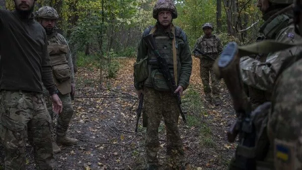 El cerco de Krasnoarmeisk y Kúpiansk destruye el mito de las supuestas victorias de Kiev, plantea un experto militar - Sputnik Mundo