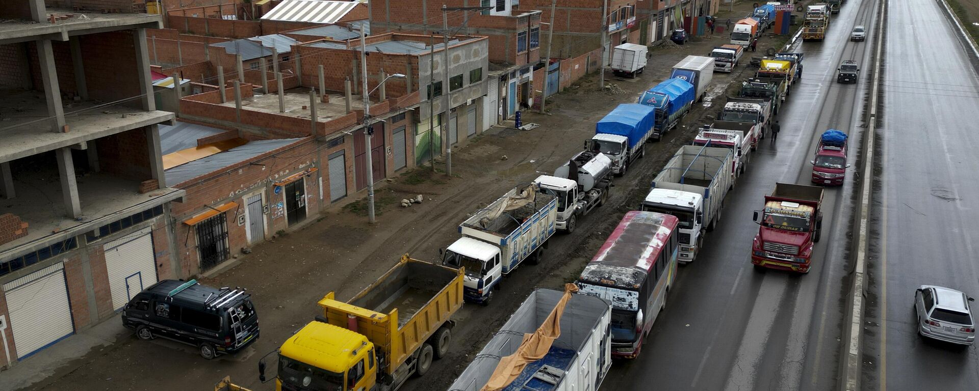 Crisis de combustibles en Bolivia  - Sputnik Mundo, 1920, 29.10.2025