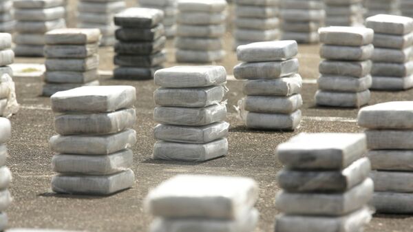 Flujo de cocaína por el océano Pacífico es imparable pese a operaciones militares, según informe - Sputnik Mundo