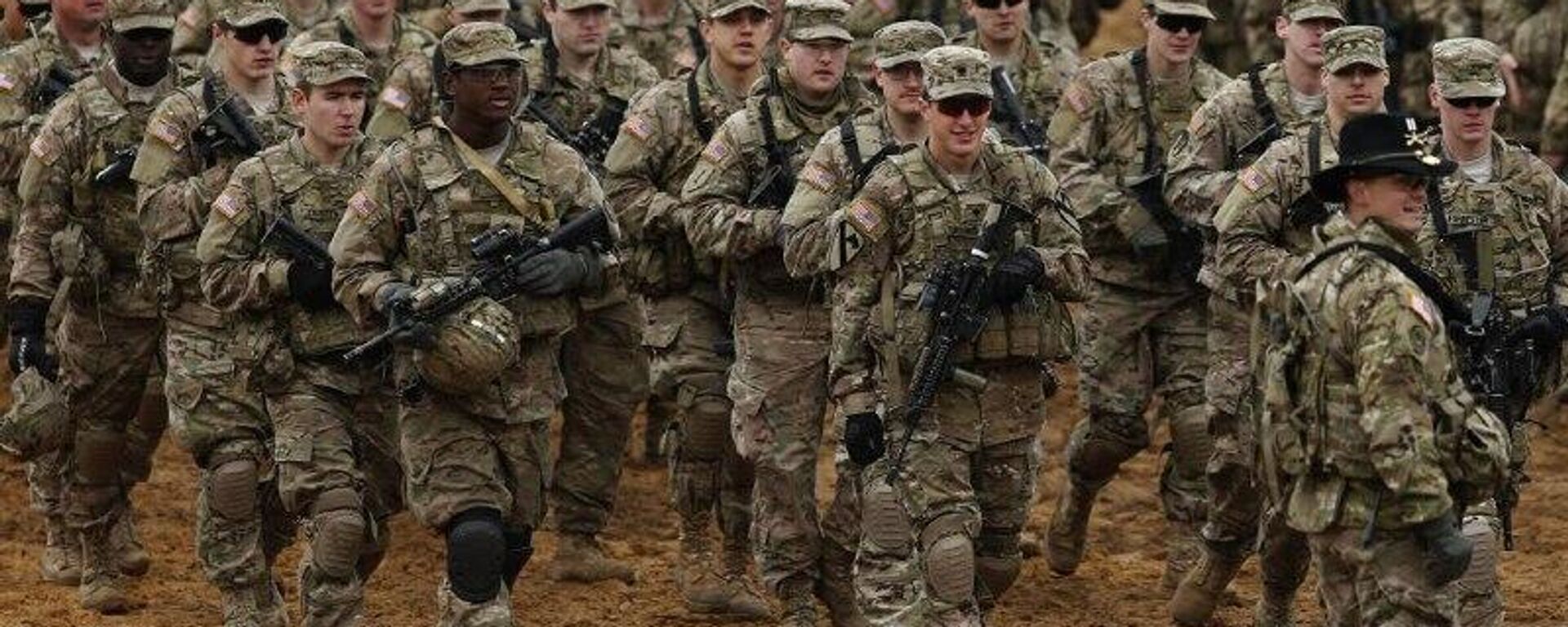 🪖 EEUU planea retirar parte de su contingente militar de Bulgaria, Hungría y Eslovaquia, según medios 🪖 EEUU planea retirar parte de su contingente militar de Bulgaria, Hungría y Eslovaquia, según medios - Sputnik Mundo, 1920, 14.11.2025