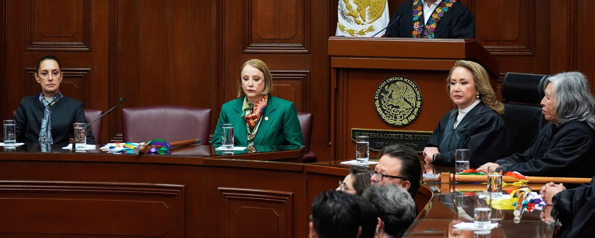 Minera canadiense deberá pagar 154,4 millones de dólares en crédito fiscal en México - Sputnik Mundo, 1920, 31.10.2025