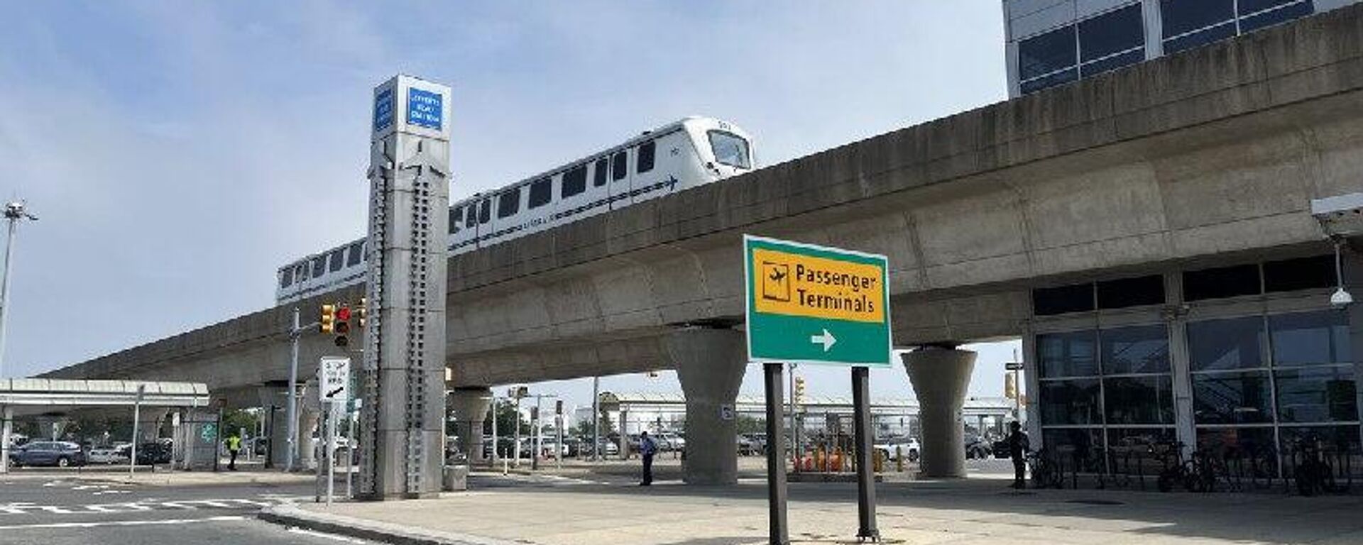 Aeropuerto de Nueva York frena sus actividades por cierre del Gobierno de EEUU - Sputnik Mundo, 1920, 31.10.2025